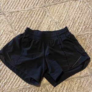LULU Black Women's Athletic Shorts 4 in